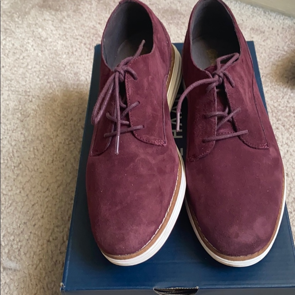 Dress shoes